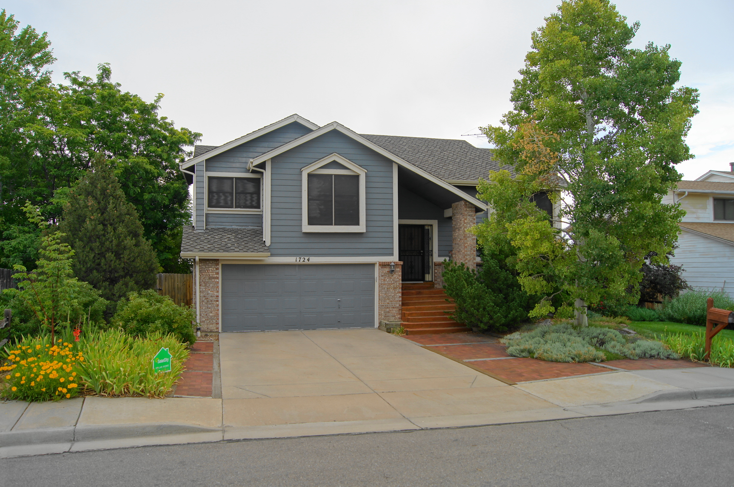 1724 Daisy Ct